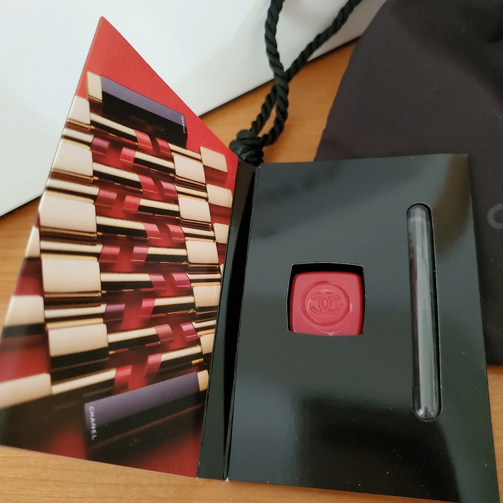 CHANEL sample set
